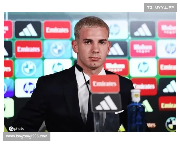 若无球员离队或变动 马斯坦托诺将穿皇马25号球衣出战 若无球员离队或变动 马斯坦托诺将穿皇马25号球衣出战